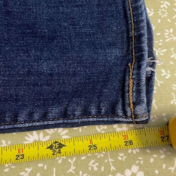 Levi’s 711 Distressed Skinny Crop - 31 - Picture 11 of 11